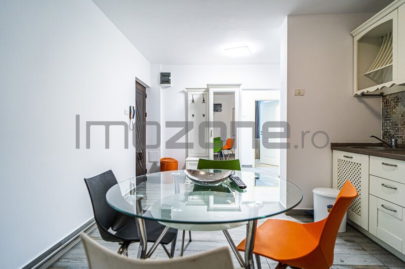 Drumul Sarii, 3 camere, 77 mp, et 5, 2 bai, bucatarie mare, disponibil imediat